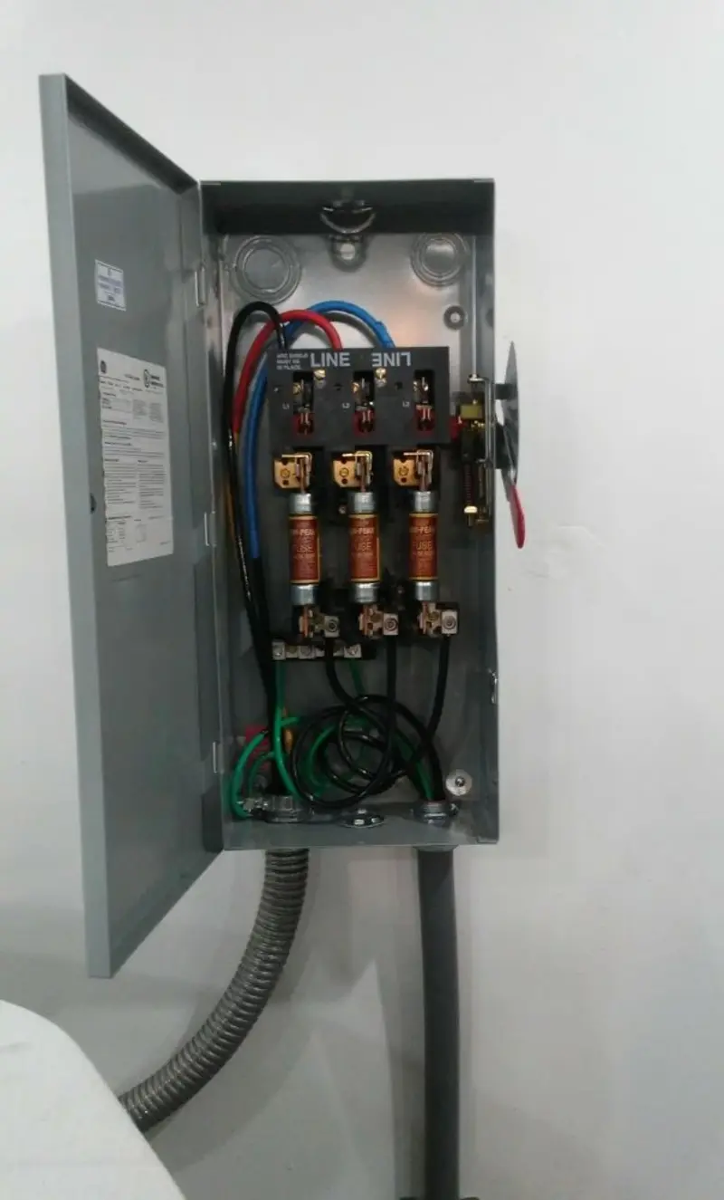 Three-phase disconnect switch installed for Electrical Wiring & Rewiring in Cashmere